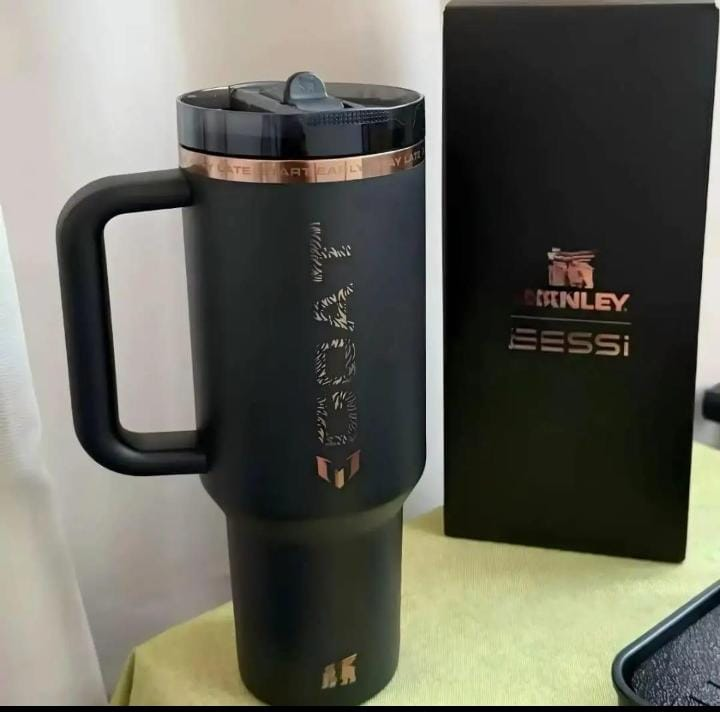 Insulated Travel Tumbler with Handle – Black Stainless Steel Water Bottle